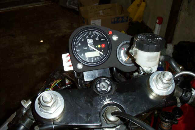 dash.jpg (75329 bytes)