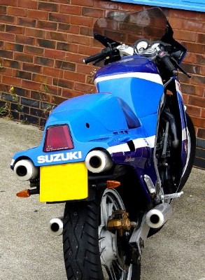 RGrear(sized).jpg (51952 bytes)