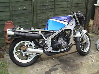 RGrebuildrightsidefull.jpg (38158 bytes)