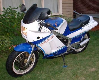 Copy of 400FRONT.jpg (26270 bytes)