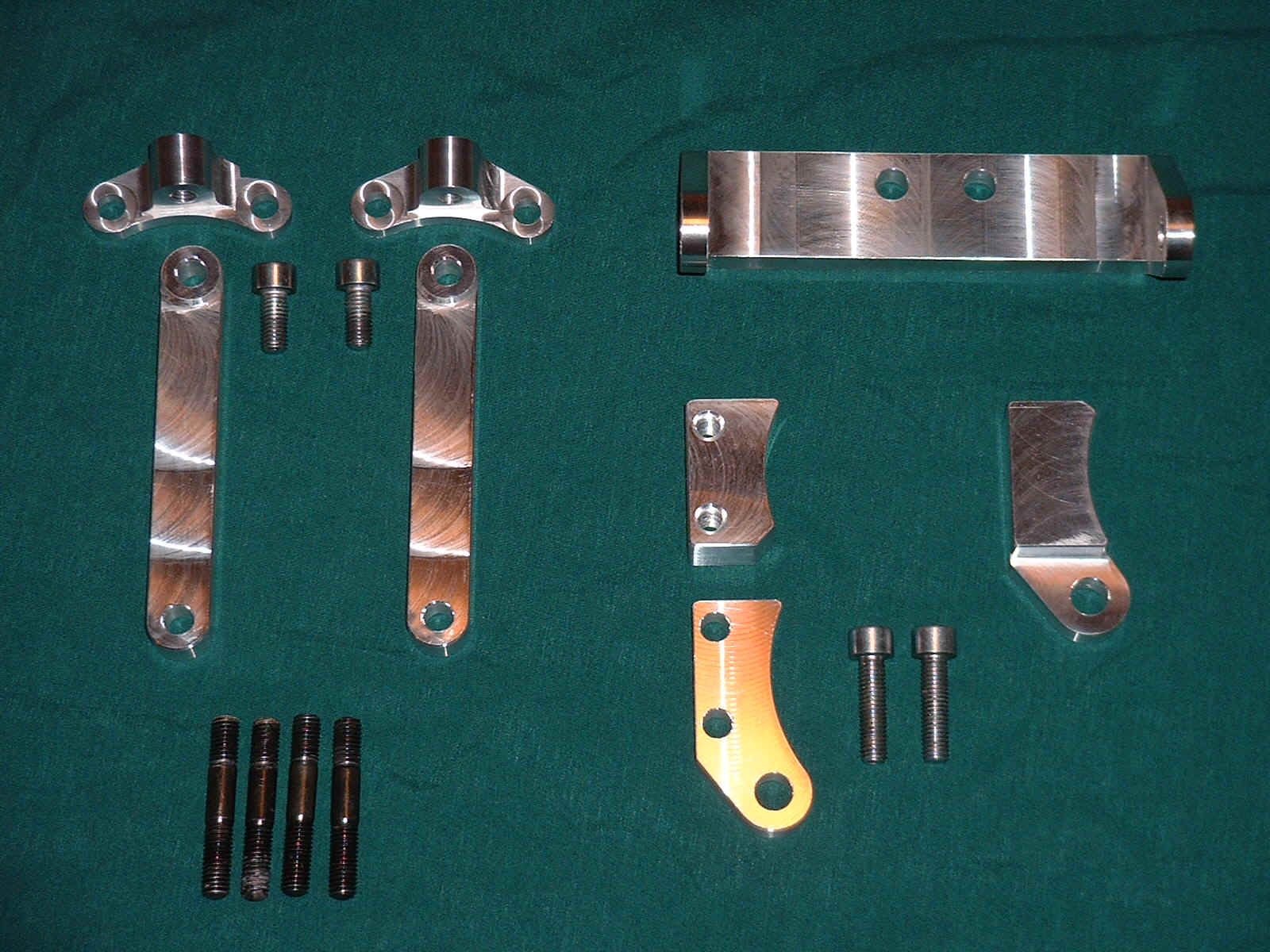 Image015.jpg (346882 bytes)