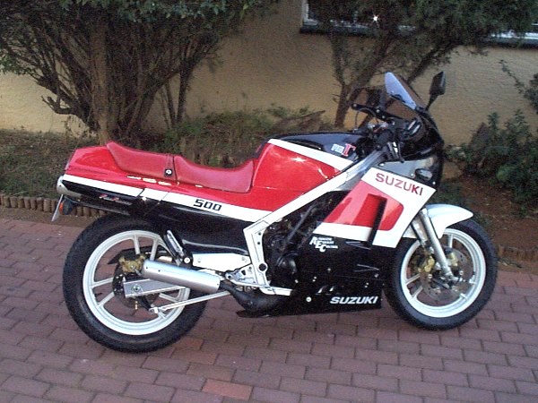 Left.jpg (86054 bytes)