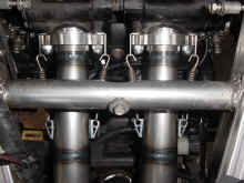 flange-&-springs.jpg (96893 bytes)