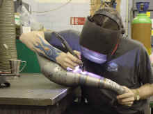weld.jpg (102412 bytes)